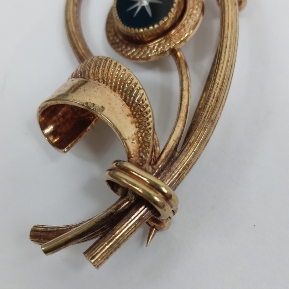 Unsigned Designer Black Glass 14K GF Clear Rhinestone Flower Brooch Vintage - Picture 3 of 7